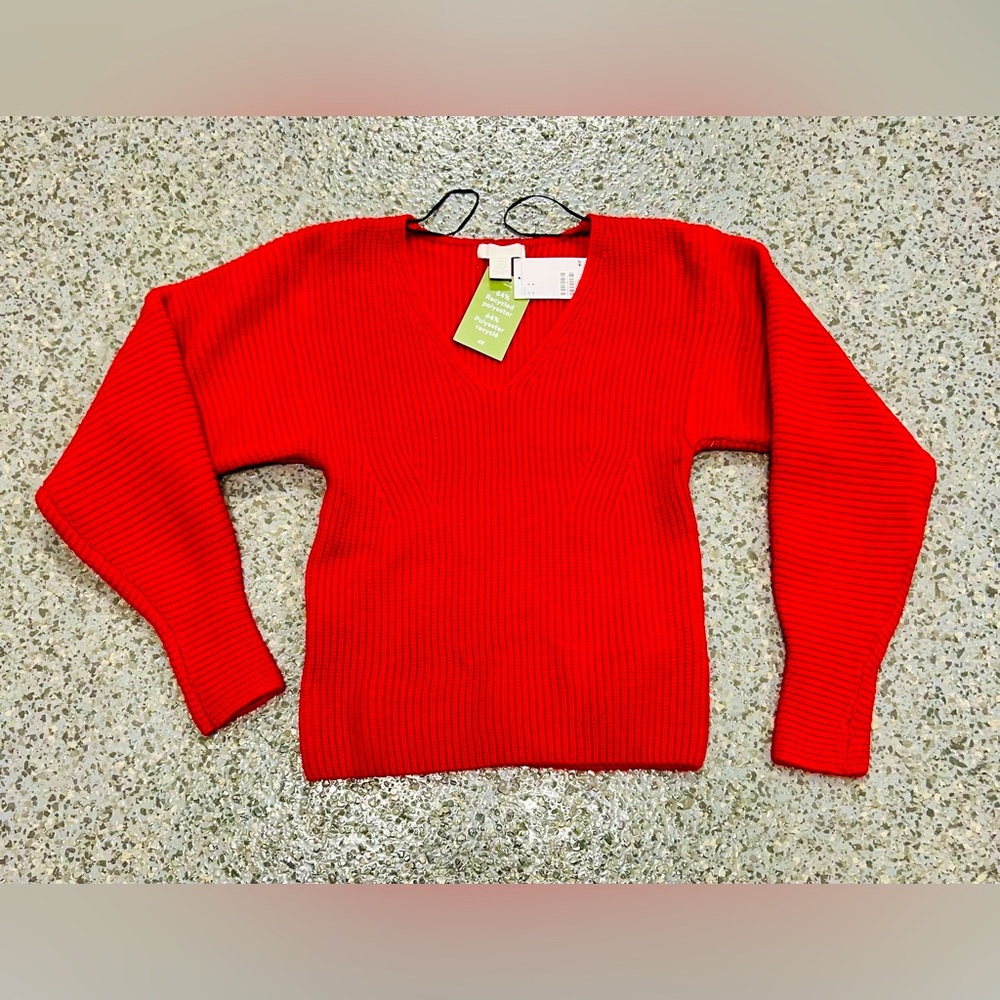 H&M Sweater for Womens. Size Small, Color Red. NEW